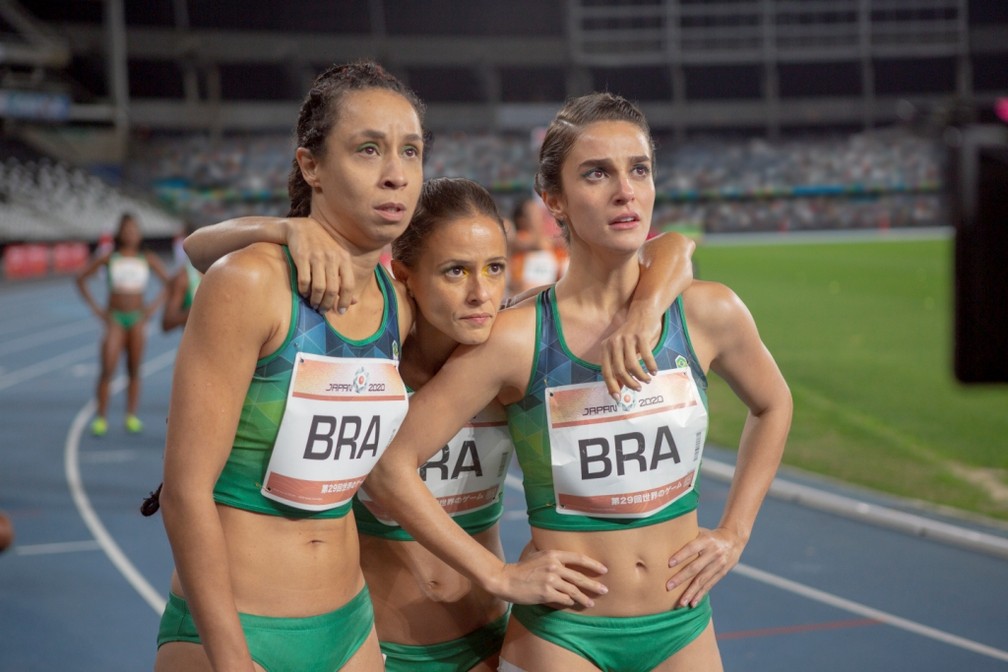 Thalita Carauta, Fernanda de Freitas e Priscila Steinman no filme '4x100 - Correndo por um sonho' — Foto: Divulgação