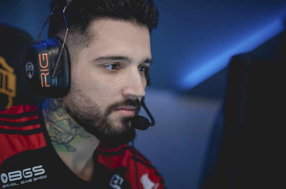 Pivô de briga na Justiça, brTT foge de polêmica após rebaixar RED: "Que se  reergam" | e-sportv | Sportv
