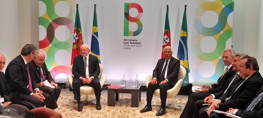 Presidente Lula participa da XIII Cimeira Luso-Brasileira, em Lisboa
