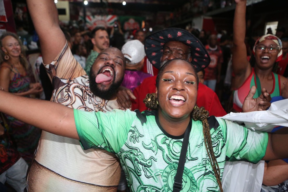 Aline de Oliveira, rainha de bateria da Mocidade Alegre — Foto: Marília Neves/g1