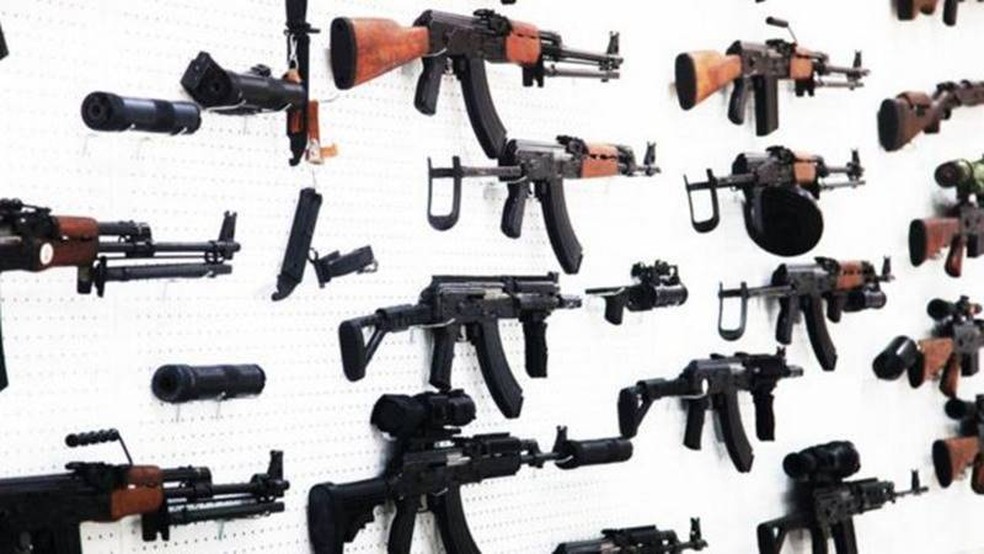 Houve 201 tiroteios em massa nos EUA até agora este ano, segundo a plataforma Gun Violence Archive — Foto: GETTY IMAGES/via BBC