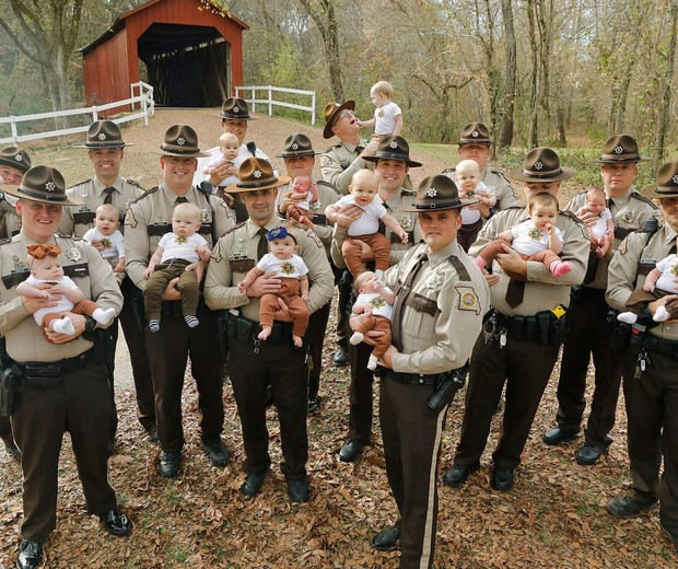 17 bebês em apenas 1 ano (Foto: St. Louis Post-Dispatch)