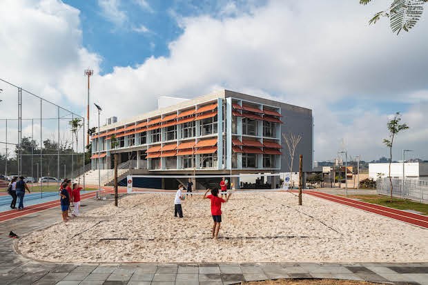 Áreas esportivas são destaque do projeto com quadras cobertas, descobertas e de areia (Foto: Rafaela Netto / Divulgação)