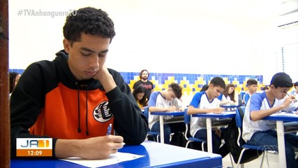 Estudantes de escolas integrais do Tocantins ganham bolsa para não abandonar os estudos