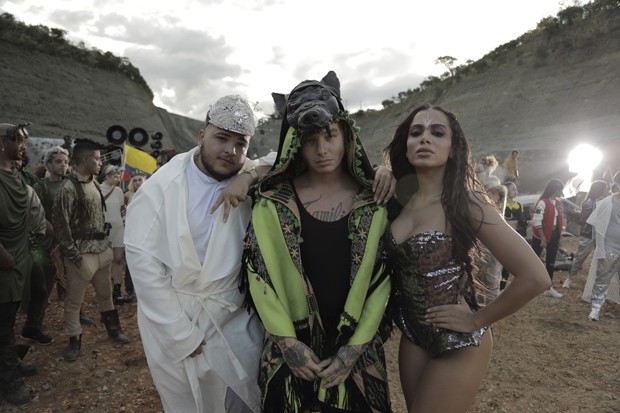 Jeon, DJ Balvin e Anitta em Machika (Foto: Divulgação)
