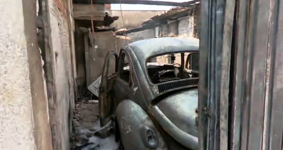 Incêndio destruiu tapeçaria — Foto: Reprodução/RPC