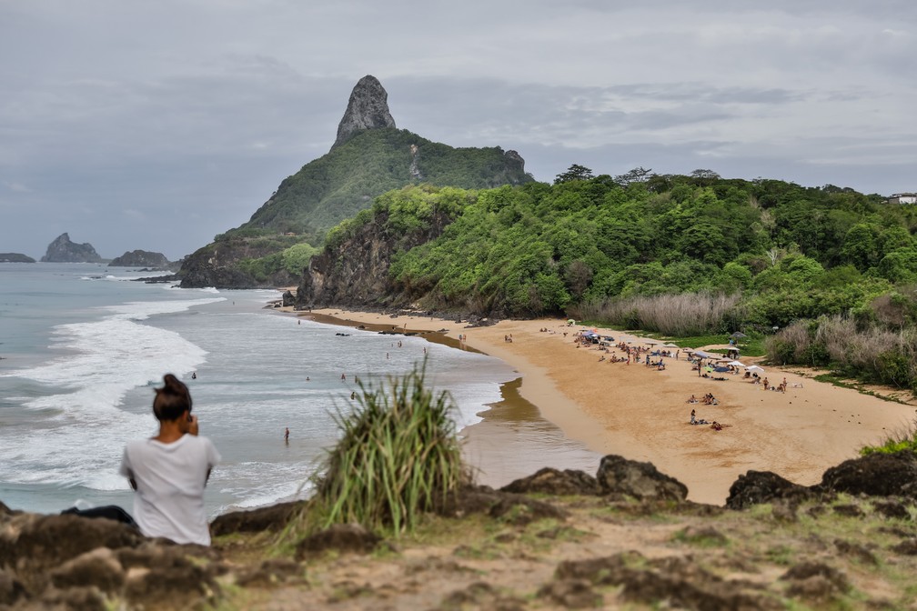 Praia Cacimba do Padre vista do alto — Foto: Fábio Tito/G1