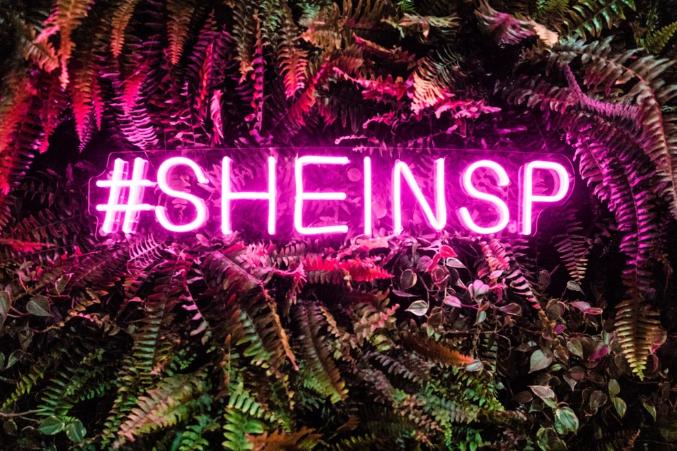 Clientes que postarem fotos com #SHEINSP ganharão brinde — Foto: Fábio Tito/g1