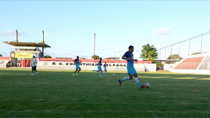 Marcelo prepara Cruzeiro para enfrentar Santa Rita com Neilton e improvisação na lateral