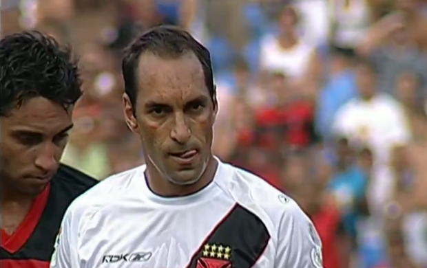 Na memória: Edmundo perde pênalti, e Fla bate Vasco em semifinal de 2008
