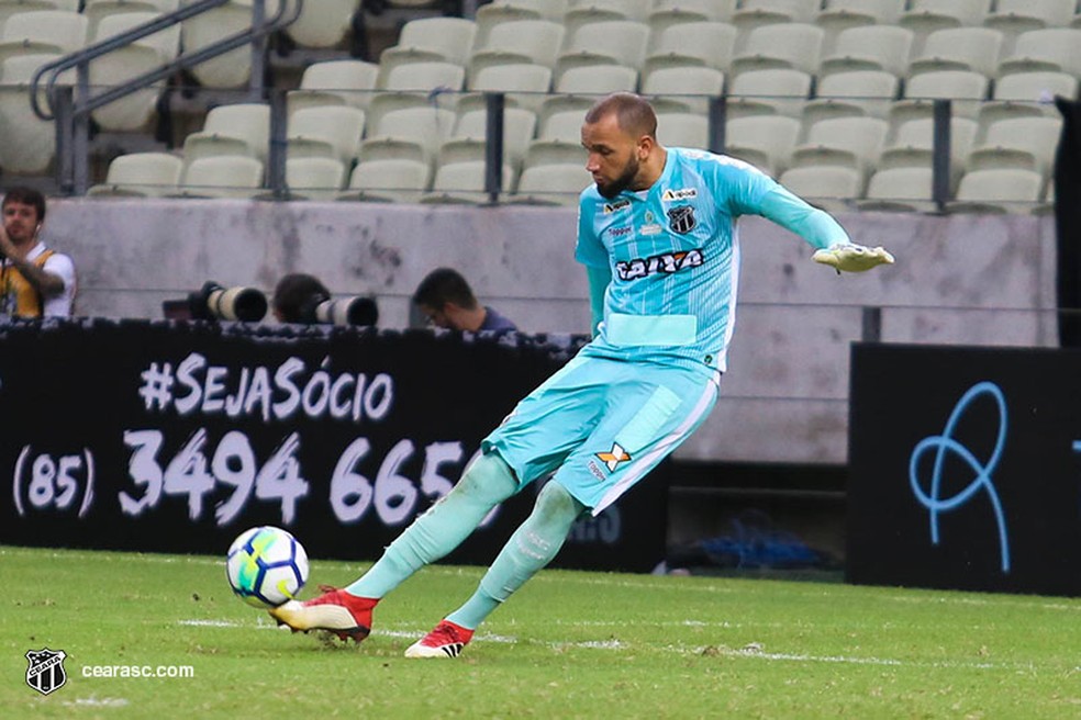 Everson, goleiro do Ceará, está na mira do Santos — Foto: Mauro Jefferson/Divulgação/Cearasc.com