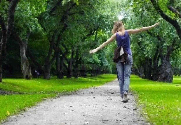 Relaxar ; andar no parque ; livrar-se do estresse ; sons da natureza ; atividade física ;  (Foto: Thinkstock)