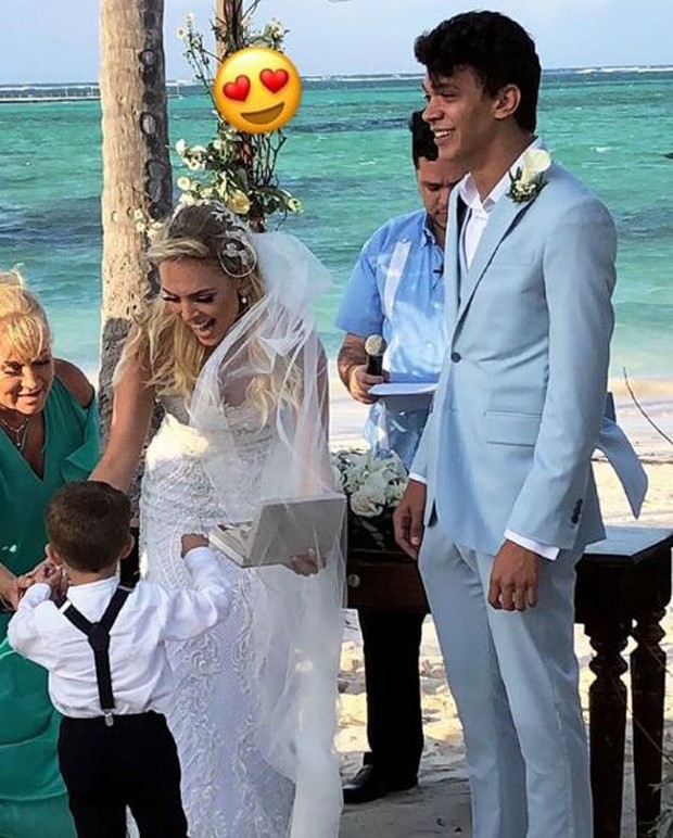 Casamento de Tata Estaniecki e JÃºlio Cocielo (Foto: ReproduÃ§Ã£o/Instagram)