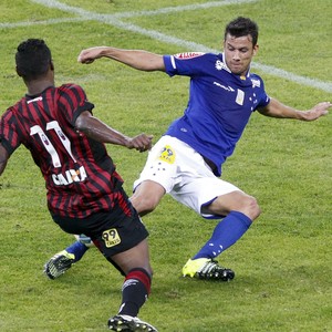 Partida disputada e muito equilíbrio: Henrique prevê duelo no Maracanã