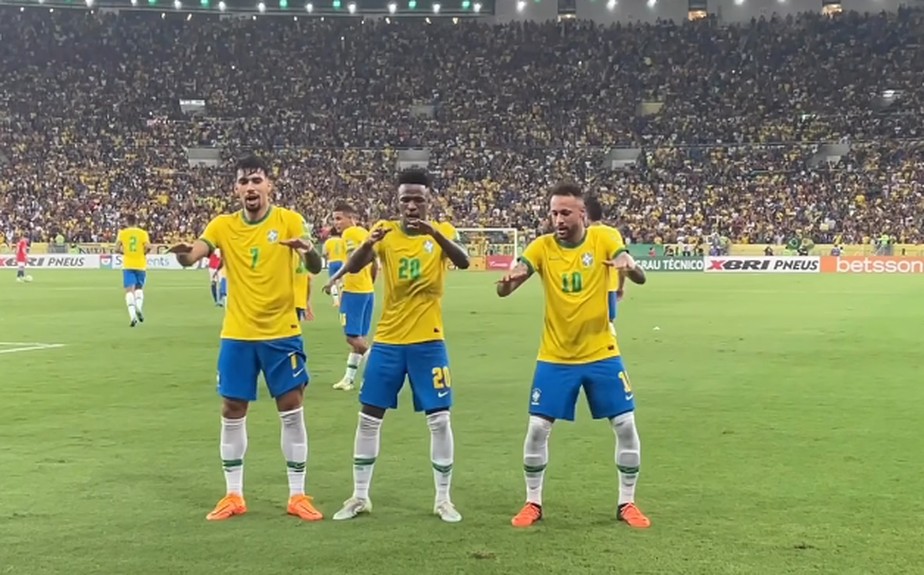 Vinícius Júnior (entre Paquetá e Neymar) tem tudo para brilhar na Copa