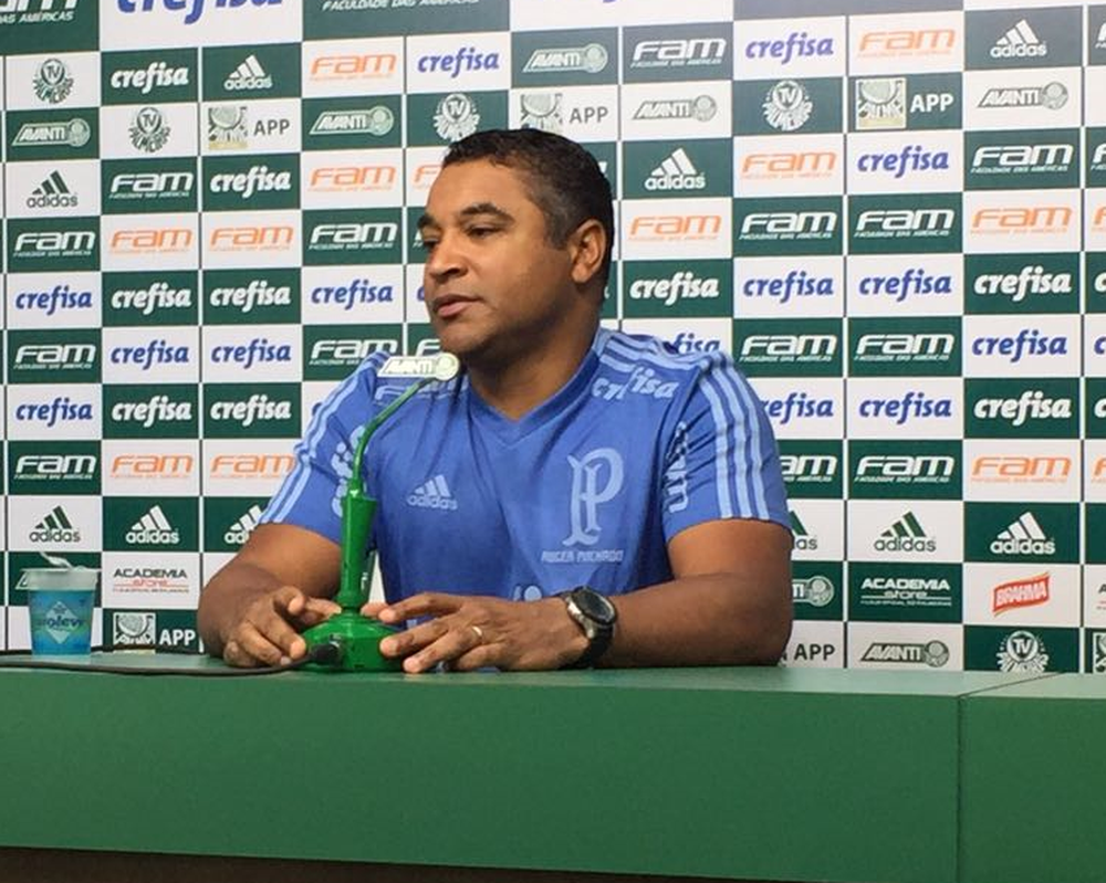 Roger abre possibilidade de mudanças no Palmeiras para enfrentar Chapecoense