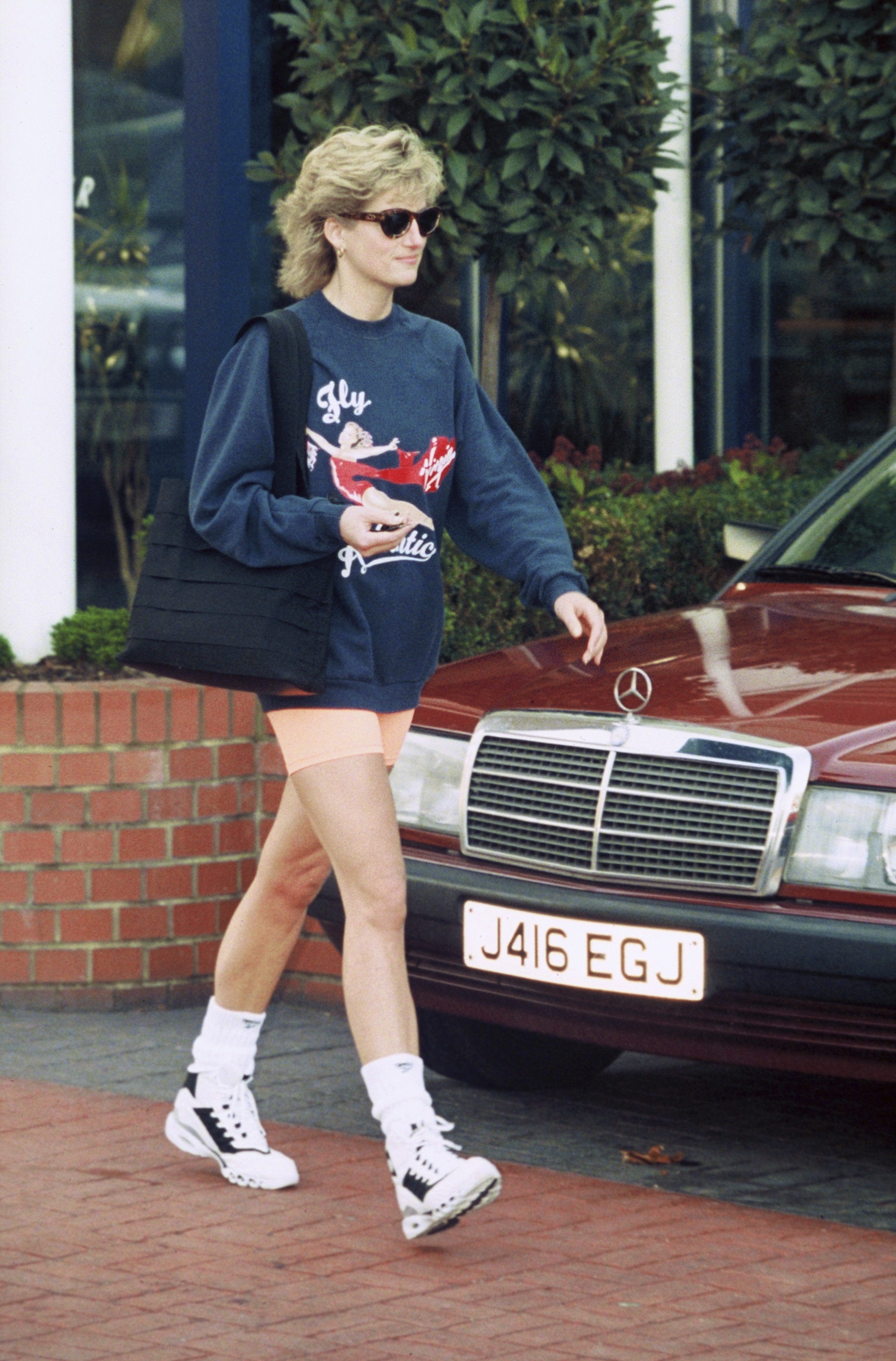 Lady Diana deixando a academia em 1995 (Foto: Getty Images)