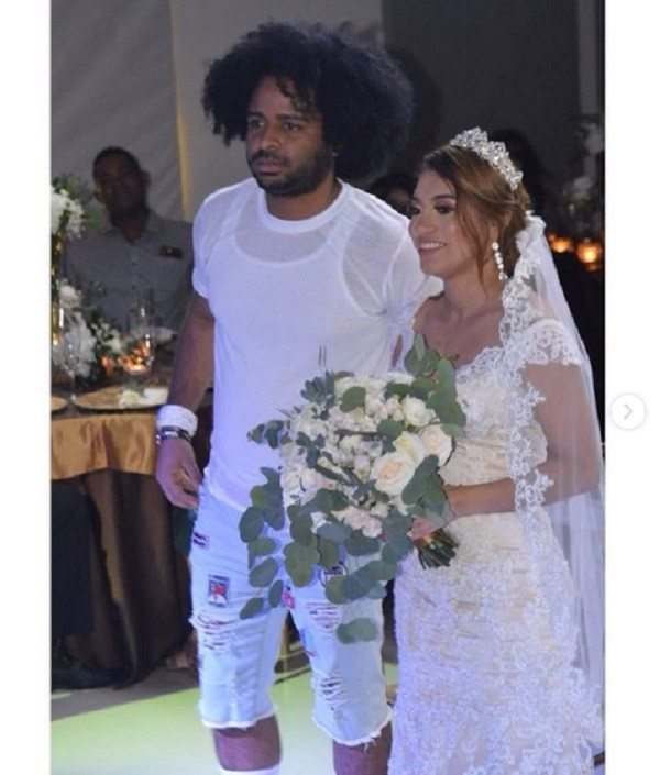 O músico dominicano Nfasis em seu casamento (Foto: Instagram)