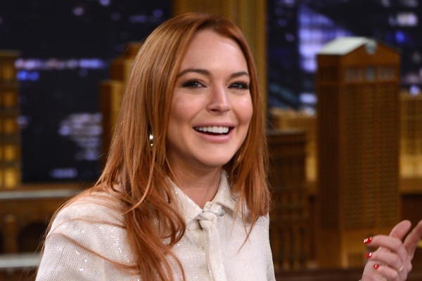  Em meio à lista de amantes de Lindsay Lohan, um dos relacionamentos mais longos da atriz foi com a DJ Samantha Ronson (Foto: Getty Images)