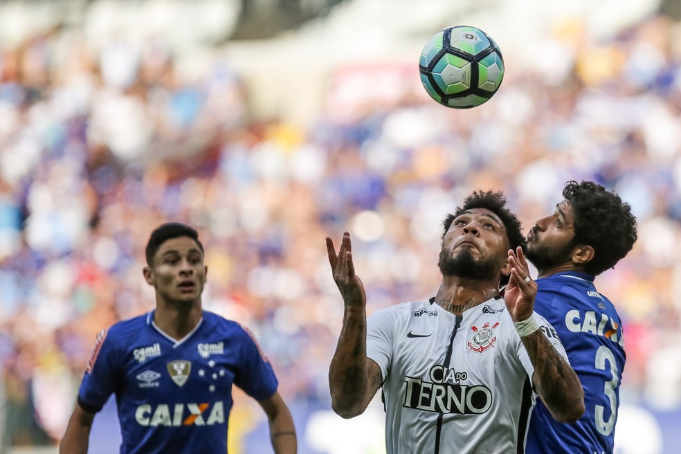 Kazim foi titular contra o Cruzeiro: ataque vive seca de gols (Foto: Daniel Augusto Jr. / Agência Corinthians)
