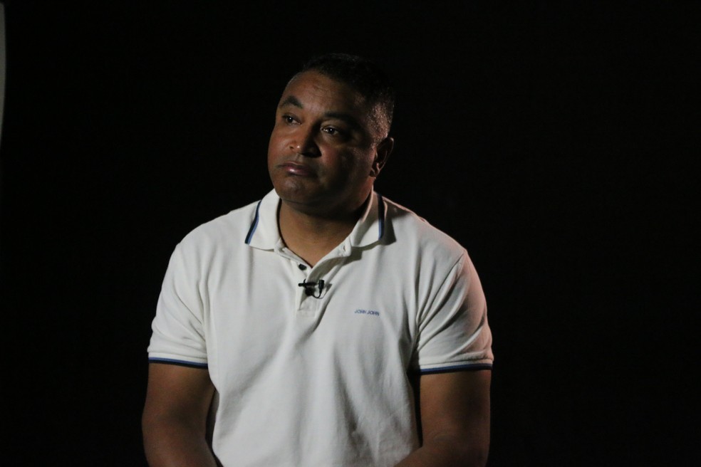 Roger Machado desabafa e acredita que é perseguido por suas opiniões políticas: O futebol me deixou mais branco