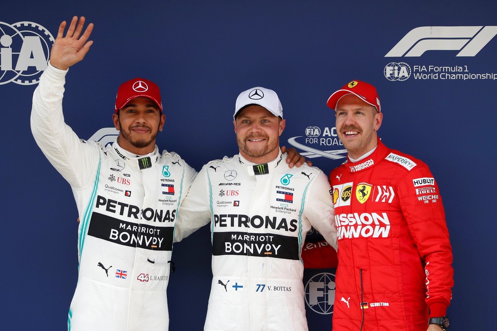 Hamilton, Bottas e Vettel, os trÃªs primeiros no grid em Xangai â€” Foto: Reuters