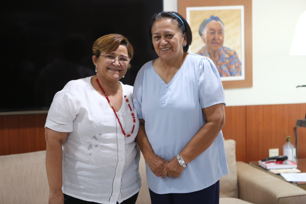 Nova secretária de Educação, Socorro Batista, ao lado de Fátima Bezerra — Foto: Divulgação