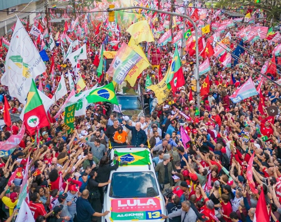 Lula realiza ato de campanha em Porto Alegre em 19 de outubro