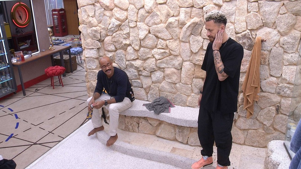 Fred diz que tem medo de descobrir coisas sobre Larissa quando deixar o BBB 23 — Foto: Globo