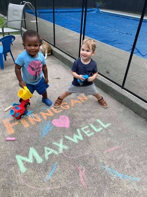 Maxwell e Finnegan (Foto: Reprodução/Instagram)