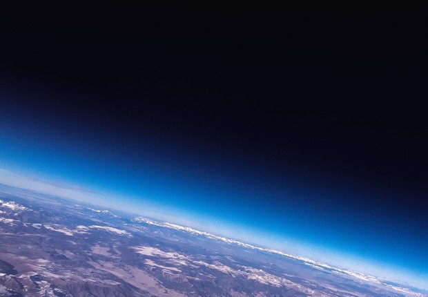 terra, atmosfera, espaço, órbita, planeta, mudanças climáticas, aquecimento global, (Foto: ActionVance/Unsplash)