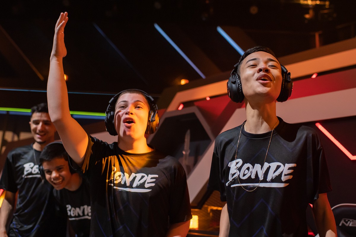 LBFF 6: Bonde encerra primeira semana isolado na liderança