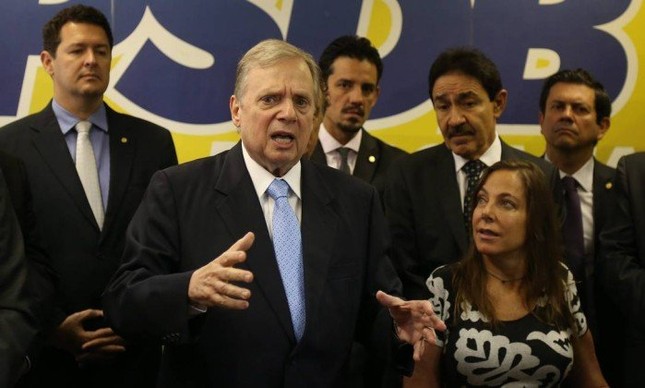 O senador Tasso Jereissati (PSDB-CE) se lança à presidência do PSDB, em evento no Senado  (Foto: Ailton de Freitas/Agência O Globo)