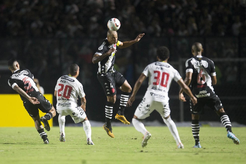 Vasco tem a melhor defesa da S�rie B � Foto: Daniel Ramalho/CRVG