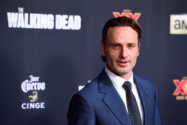 Andrew Lincoln sem barba no lançamento da nova temporada de 'The Walking Dead' (Foto: Getty Images)
