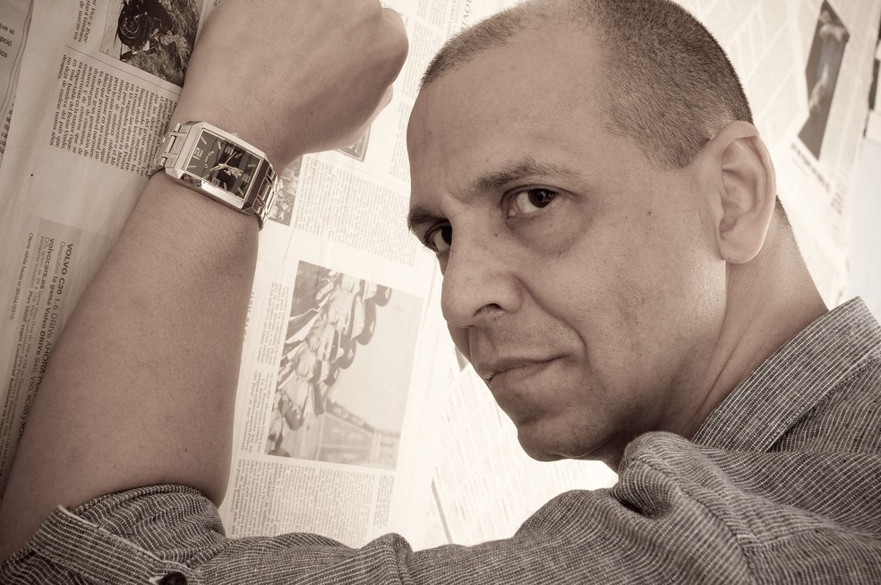 O farmacÃªutico Carlos Henrique Hortencio, 55, foi morto e enterrado no prÃ³prio quintal durante um assalto (Foto: Arquivo pessoal)