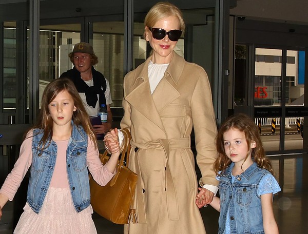 Nicole Kidman com suas duas filhas mais novas: Sunday e Faith (Foto: Getty Images)