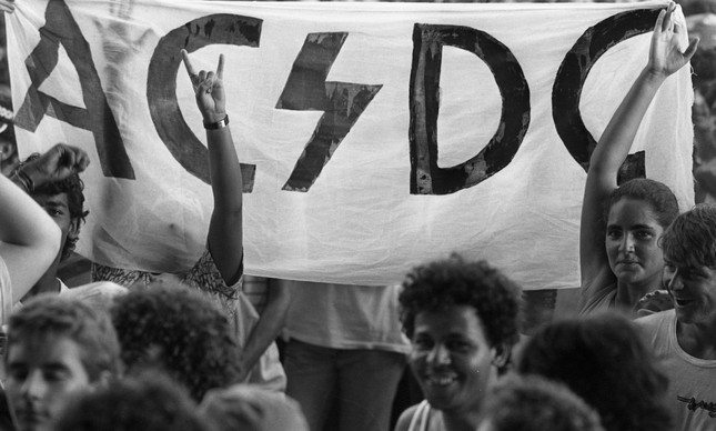 Você foi? Veja uma seleção de imagens do público durante a primeira ...