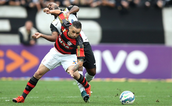 Bandeira considera expulsão de Jonas injusta e vê série de erros contra o Fla