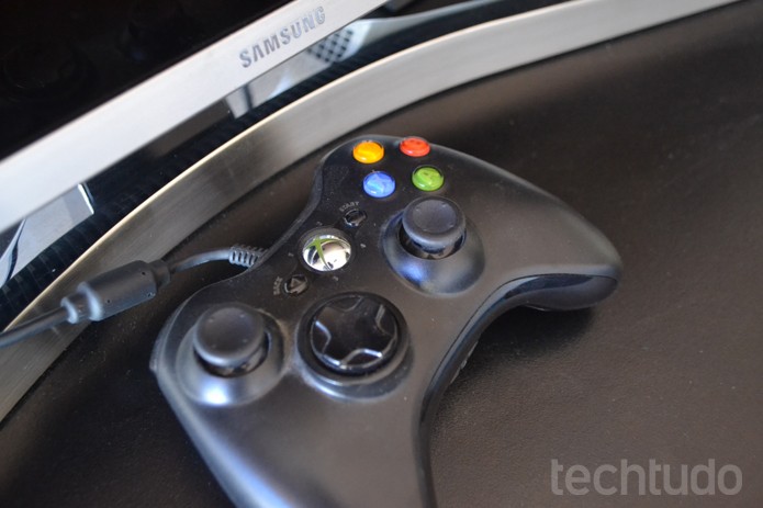 TVs da Samsung, com Tizen, são compatíveis com controle do Xbox e outros (Foto: Melissa Cruz / TechTudo)