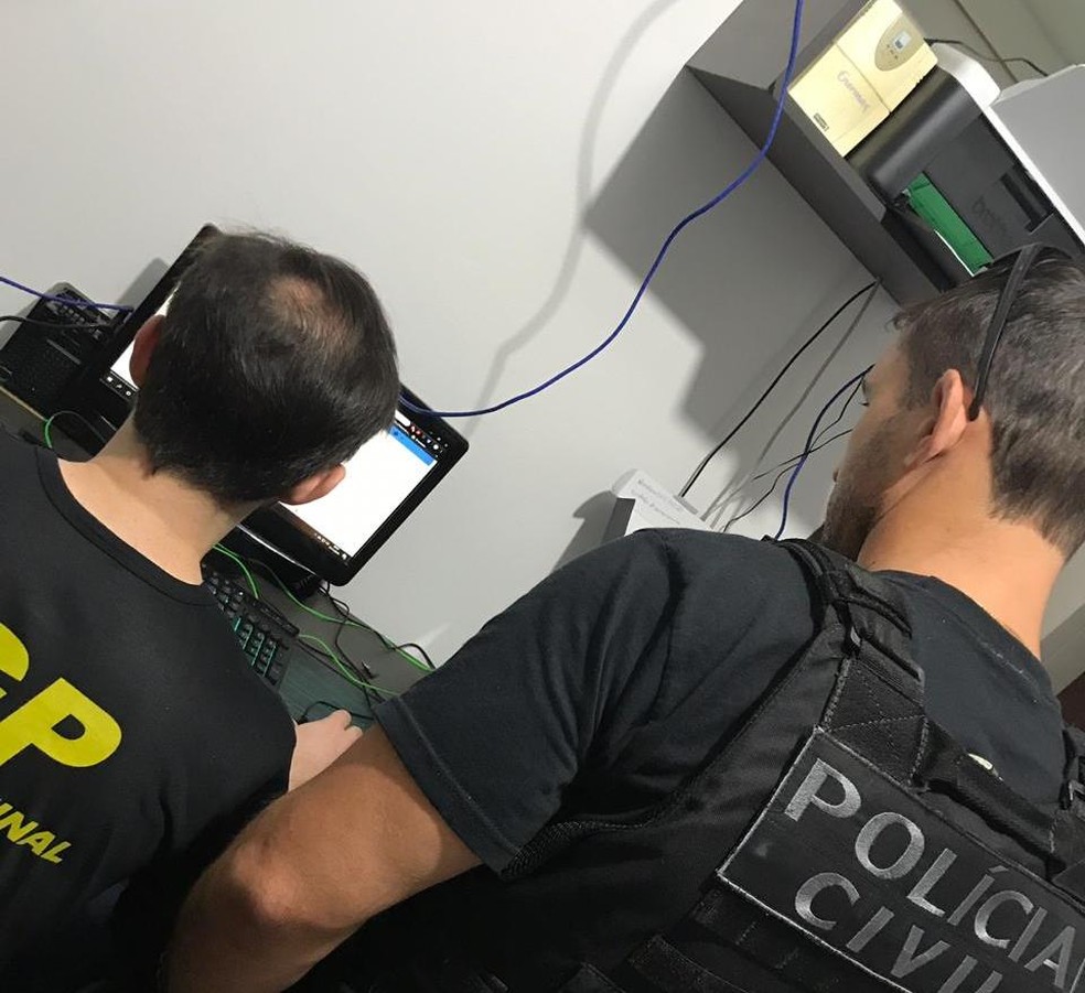 Operação investiga 210 sites e outros 100 aplicativos suspeitos de transmitirem streaming ilegal de conteúdo. — Foto: Polícia Civil/Divulgação