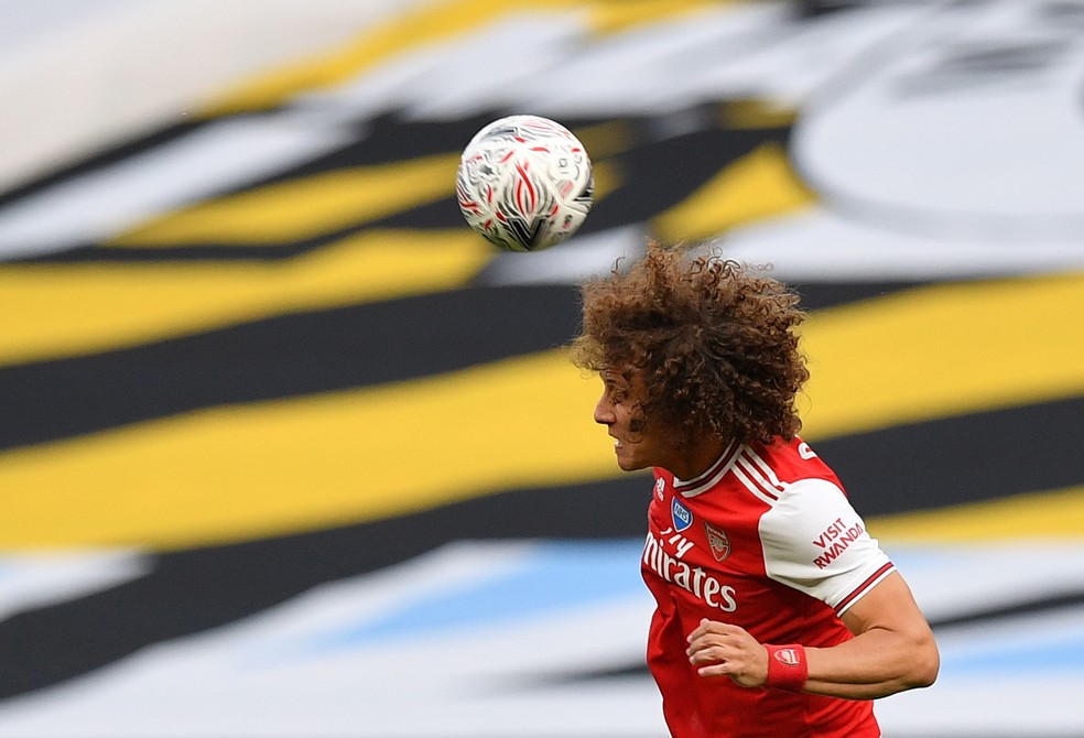 David Luiz defendeu o Arsenal na última temporada europeia — Foto: Justin Tallis/Reuters
