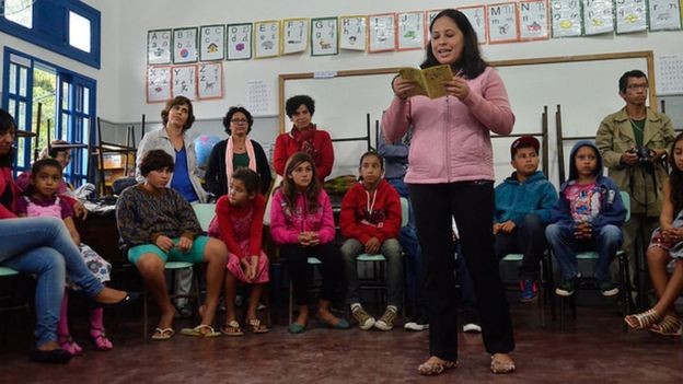 Para diretor da OCDE, política de valorização dos professores passa por oferecer carreiras estimulantes e aumentar a seletividade, para atrair os melhores profissionais (Foto: TÂNIA RÊGO/AGÊNCIA BRASIL via BBC News Brasil) Para diretor da OCDE, política de valorização dos professores passa por oferecer carreiras estimulantes e aumentar a seletividade, para atrair os melhores profissionais (Foto: TÂNIA RÊGO/AGÊNCIA BRASIL via BBC News Brasil)