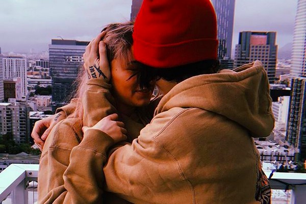 A foto na qual o rapper Lil Xan anuncia que será pai (Foto: Instagram)