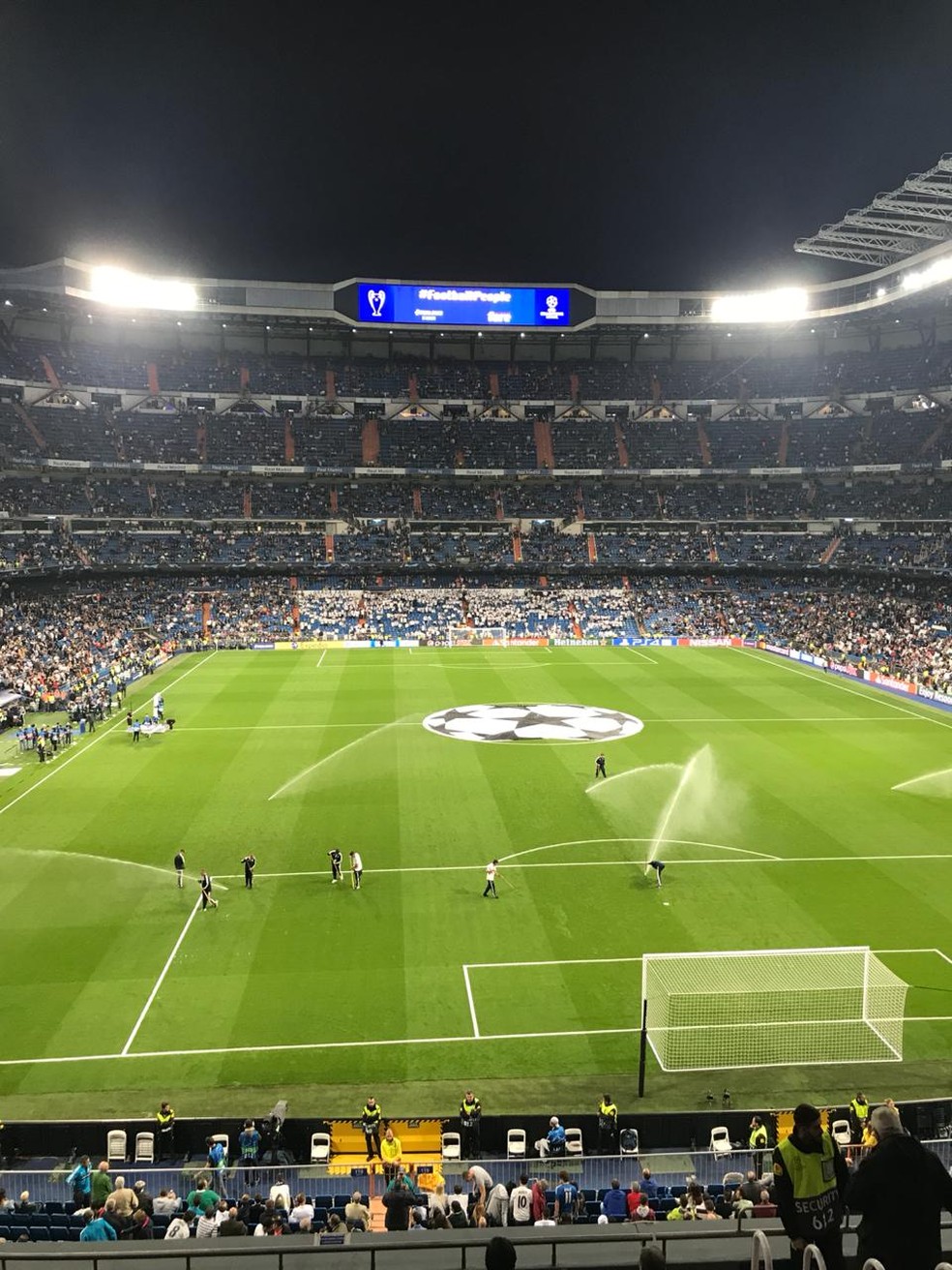André Jardine esteve no Santiago Bernabéu para ver Real Madrid x Viktoria Plzen — Foto: André Jardine 