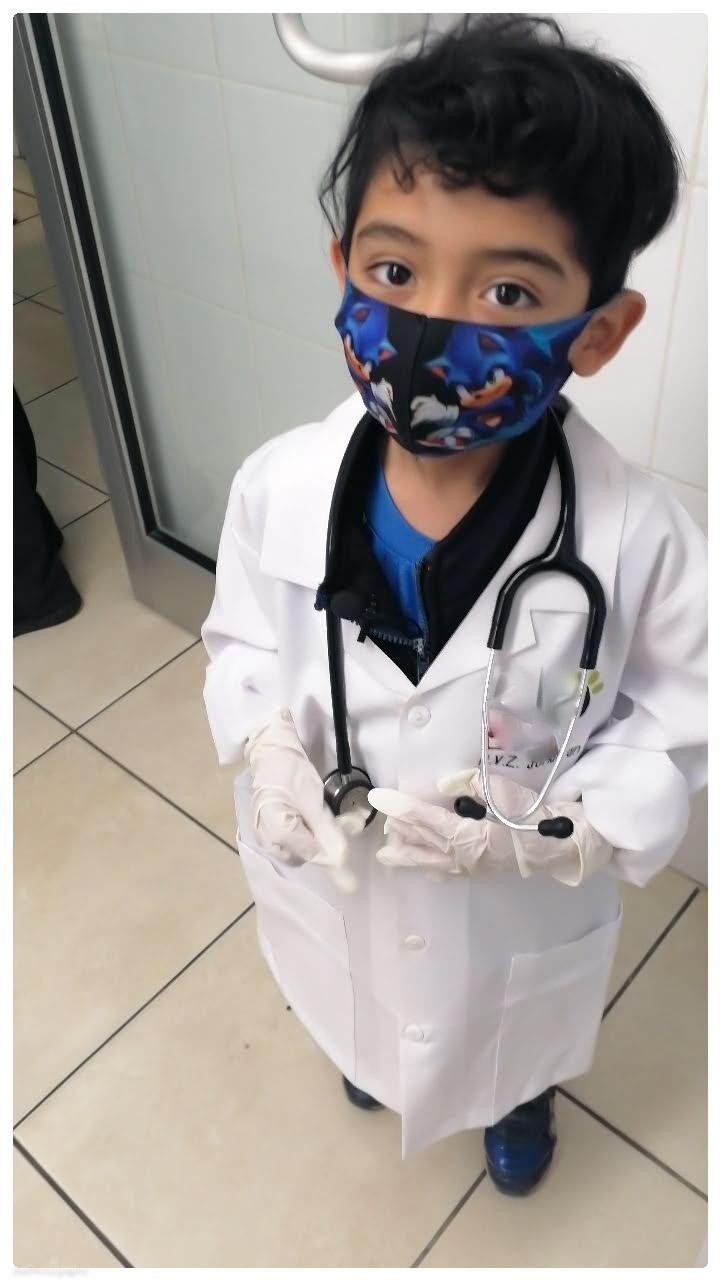 Jonathan tem o sonho de ser médico veterinário (Foto: Reprodução/Facebook)