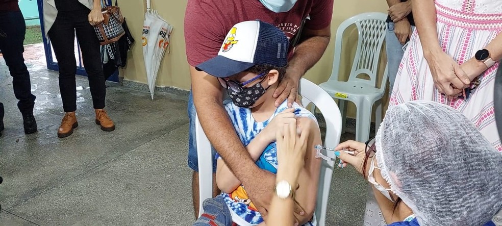 Ramon foi o primeiro da fila. — Foto: Amarildo Campos/Rede Amazônica