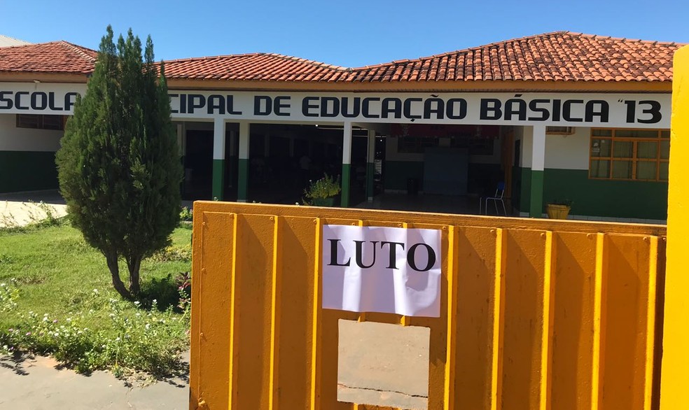 Aulas foram suspensas em escola onde crianÃ§a estudava, em Nova OlÃ­mpia (MT) (Foto: Roberto Wolfart/TVCA)