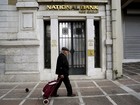 Grécia anuncia acordo com credores para liberação de 12 bilhões de euros