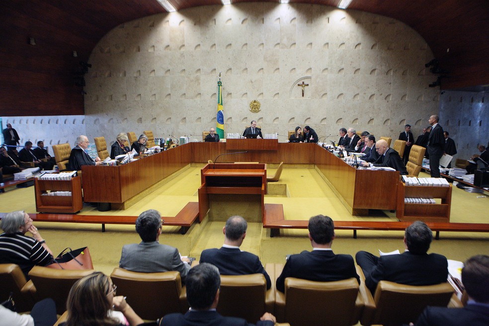 Plenário do Supremo Tribunal Federal (STF) durante sessão que analisou ação sobre fornecimento de remédios pelo poder público — Foto: Carlos Moura/STF